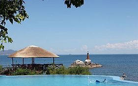 Blue Zebra Island Lodge