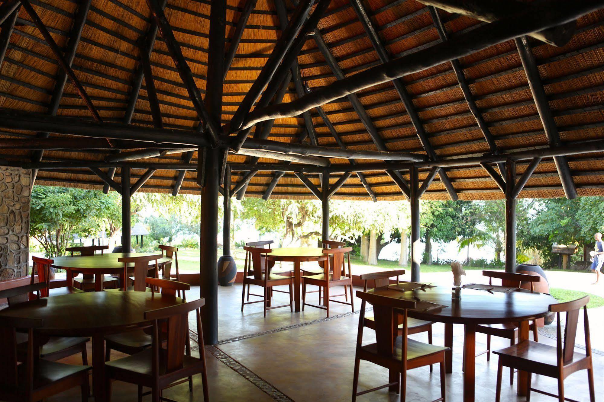 Blue Zebra Island Lodge Senga Exterior photo